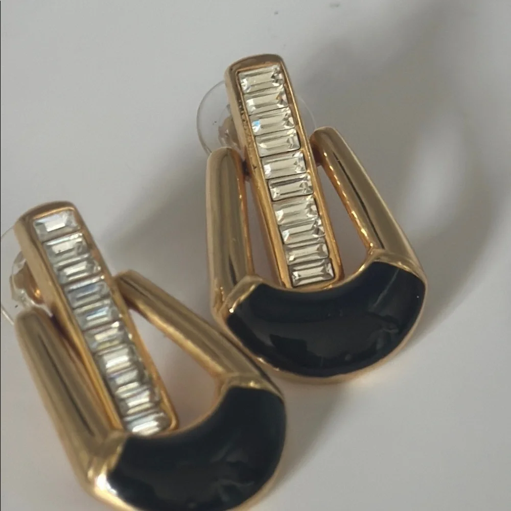 Vintage Swavorski SAL stamped   Gold and Black baguette Earrings - Picture 4 of 7
